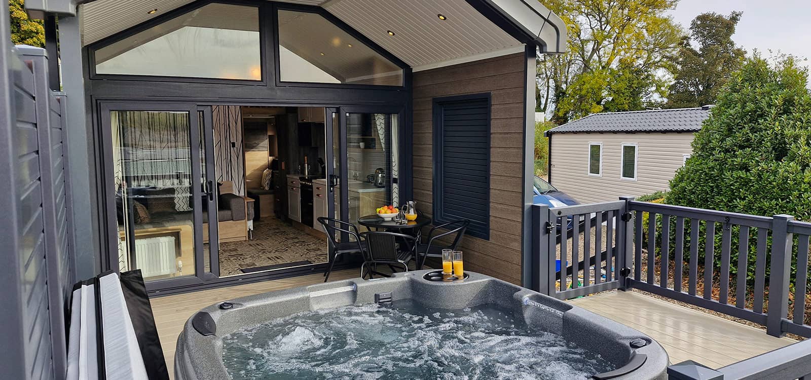 Ensuite Glamping Pod with Hot Tub | Blairgowrie Holiday Park