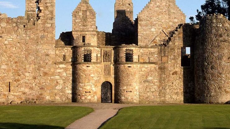 Tolquhon Castle.jpg
