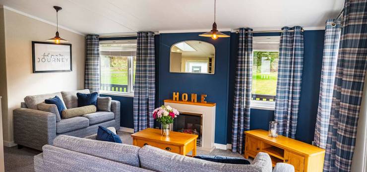 3 Bed Deluxe Lodge with Hot Tub | Callander Woods Holiday Park