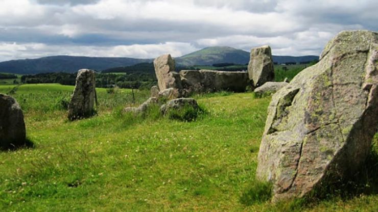 Tomnaverie Stone Circle.JPG