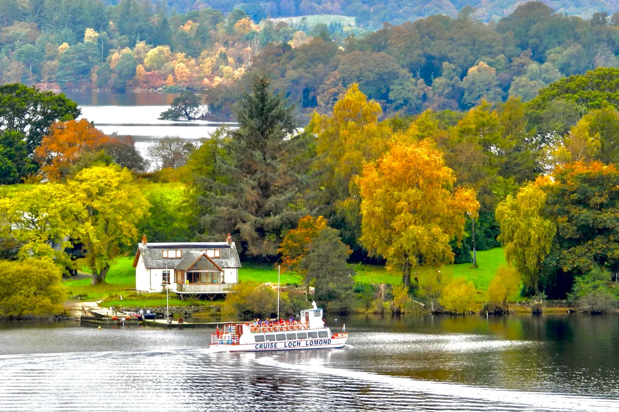 Cruise Loch Lomond in Autumn